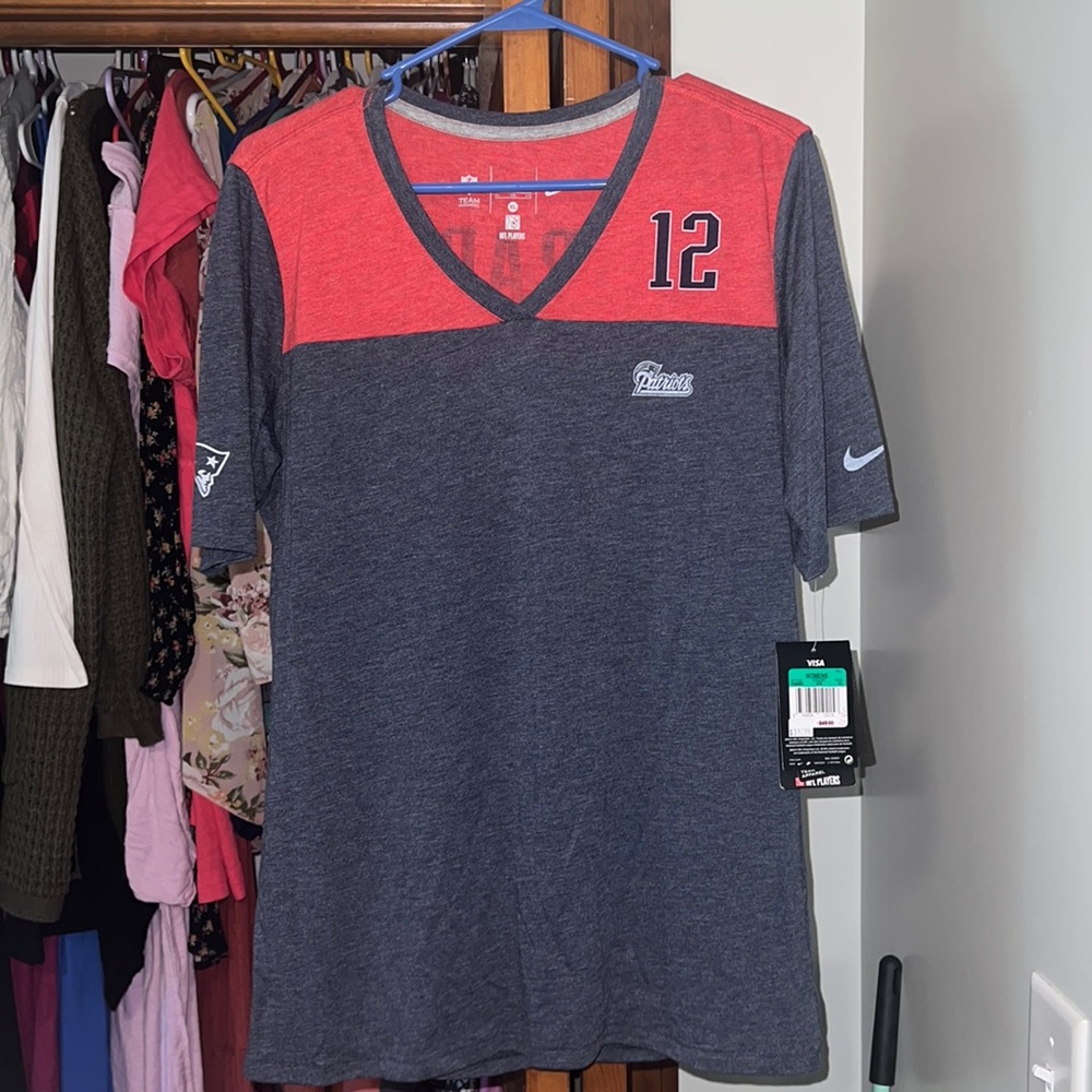 Women’s Nike NFL New England Patriots TB12 shirt